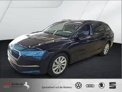 Black magic pearlescent Gebraucht 2024 Skoda Octavia Selection Kombi | 29.470 € (Superpreis)