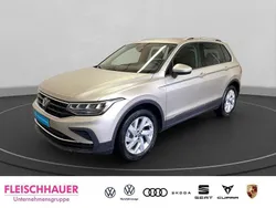 Silber Gebraucht 2023 VW Tiguan Life SUV | 31.790 € (Guter Preis)