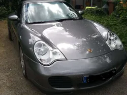 Grau Gebraucht 2003 Porsche 911 Carrera 4S Coupé | 49.000 € (Fairer Preis)
