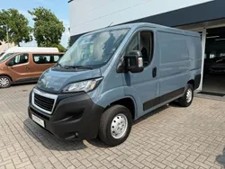Grau Gebraucht 2021 Peugeot Boxer Van | 14.490 €
