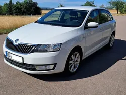 Weiß Gebraucht 2014 Skoda Rapid Ambition Limousine | 6.500 € (Fairer Preis)
