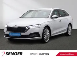 Moon weiss perleffekt Gebraucht 2021 Skoda Octavia Style Kombi | 26.880 € (Fairer Preis)