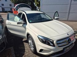 Weiß Gebraucht 2014 Mercedes GLA200 SUV | 11.000 € (Superpreis)