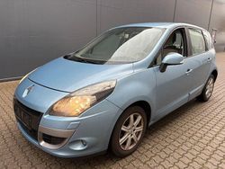 Blau Gebraucht 2013 Renault Scénic III Bose Edition Van / Kleinbus | 2.300 € (Guter Preis)