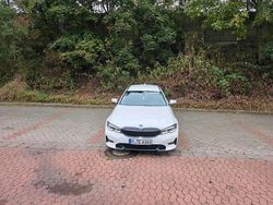 Weiß Gebraucht 2020 BMW 330 M Sport Kombi | 24.500 € (Guter Preis)