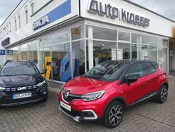 Rot Gebraucht 2017 Renault Captur Crossborder SUV | 13.990 € (Teuer)