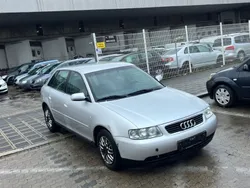 Silber Gebraucht 2001 Audi A3 Ambiente Limousine | 699 € (Superpreis)