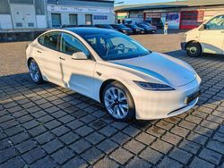 Weiß Gebraucht 2025 Tesla Model 3 Long Range AWD Limousine | 47.970 € (Fairer Preis)