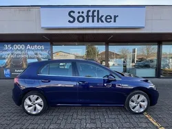 Blau Gebraucht 2020 VW Golf VII Style Kleinwagen | 24.690 € (Teuer)