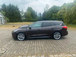 Orange Gebraucht 2019 Ford Focus Vignale Kombi | 19.600 € (Fairer Preis)