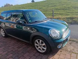 Grün Gebraucht 2010 Mini Clubman Kombi | 4.999 € (Fairer Preis)