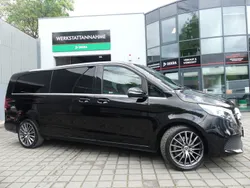 Obsidianschwarz metallic Gebraucht 2022 Mercedes V300 Van / Kleinbus | 59.799 € (Guter Preis)