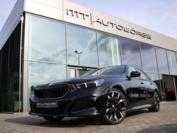 Schwarz Neu 2025 BMW 520 M Sport Limousine | 73.900 €