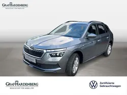 Graphite grau metallic Gebraucht 2023 Skoda Kamiq Tour SUV | 28.222 € (Fairer Preis)