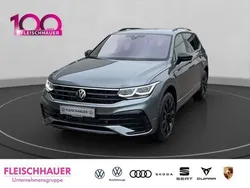 Grau Gebraucht 2024 VW Tiguan R-line SUV | 54.990 €