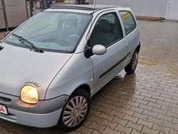 Silber Gebraucht 2005 Renault Twingo Kleinwagen | 1.699 € (Fairer Preis)