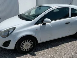Weiß Gebraucht 2014 Opel Corsa Selection Kleinwagen | 2.400 € (Superpreis)