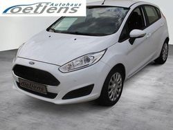 Weiß Gebraucht 2017 Ford Fiesta Trend Limousine | 6.980 € (Fairer Preis)
