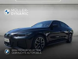 Saphirschwarz (metallic) Gebraucht 2023 BMW i4 Sport Line Limousine | 43.970 € (Guter Preis)