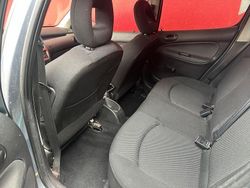 Grau Gebraucht 2006 Peugeot 206 Limousine | 2.299 €