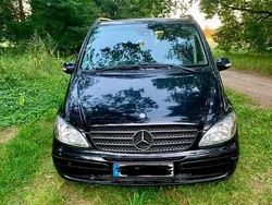 Schwarz Gebraucht 2009 Mercedes Viano Van / Kleinbus | 7.500 €