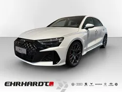 Andere farbe Gebraucht 2022 Audi RS3 Sportback Ambiente Kleinwagen | 74.940 € (Teuer)