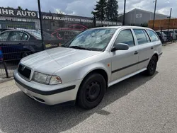 Silber Gebraucht 2000 Skoda Octavia Kombi | 850 € (Superpreis)