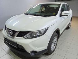 Weiß Gebraucht 2016 Nissan Qashqai Acenta SUV | 7.900 € (Fairer Preis)