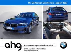 Blau Gebraucht 2021 BMW 530e Kombi | 30.860 € (Guter Preis)