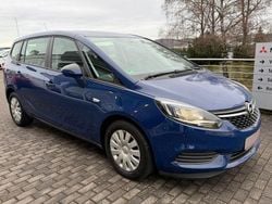 Blau Gebraucht 2018 Opel Zafira Edition Van / Kleinbus | 11.400 € (Superpreis)