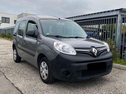 Grau Gebraucht 2015 Renault Kangoo Van / Kleinbus | 8.999 € (Fairer Preis)