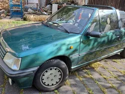 Peugeot 205