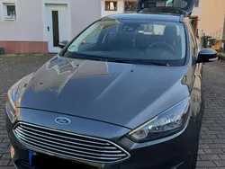 Andere außenfarben Gebraucht 2018 Ford Focus Titanium Kombi | 14.790 €