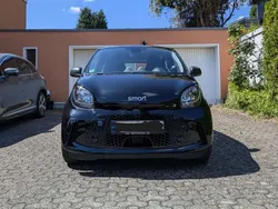 Schwarz Gebraucht 2020 Smart ForFour Electric Drive Pulse Limousine | 8.990 € (Guter Preis)