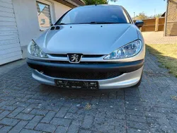 Silber Gebraucht 2005 Peugeot 206 Filou Limousine | 1.100 € (Fairer Preis)
