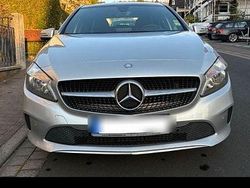 Silber Gebraucht 2017 Mercedes A200 Limousine | 14.299 € (Fairer Preis)