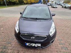 Grau Gebraucht 2014 Kia Venga FIFA World Cup Edition Kleinwagen | 8.990 € (Etwas zu teuer)