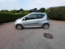 Silber Gebraucht 2010 Citroën C1 Kleinwagen | 4.000 €