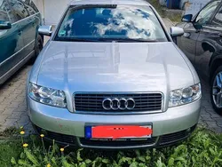 Silber Gebraucht 2002 Audi A4 Limousine | 2.000 € (Guter Preis)