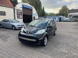 Schwarz Gebraucht 2011 Peugeot 107 Filou Kleinwagen | 1.800 € (Fairer Preis)