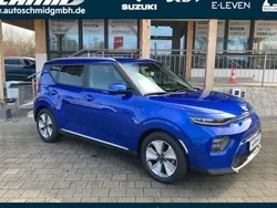 Blau Gebraucht 2023 Kia Soul EV Inspiration SUV | 29.990 € (Guter Preis)