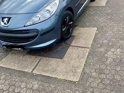 Grau Gebraucht 2007 Peugeot 207 Kleinwagen | 1.100 € (Guter Preis)