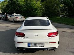 Weiß Gebraucht 2017 Mercedes C300 AMG Coupé | 26.999 € (Teuer)