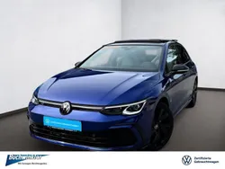 Blau Gebraucht 2024 VW Golf VIII R-line Kleinwagen | 44.990 €