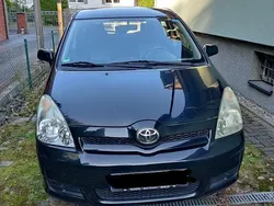 Schwarz Gebraucht 2004 Toyota Corolla Verso Luna Van / Kleinbus | 2.690 € (Superpreis)