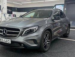 Grau Gebraucht 2017 Mercedes GLA250 SUV | 21.490 € (Fairer Preis)