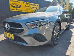 Grau Gebraucht 2024 Mercedes A200 Progressive Limousine | 28.290 € (Fairer Preis)