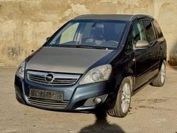 Blau Gebraucht 2011 Opel Zafira Innovation Van / Kleinbus | 3.499 € (Guter Preis)