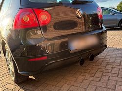 Schwarz Gebraucht 2006 VW Golf V R Kleinwagen | 1.700 € (Fairer Preis)