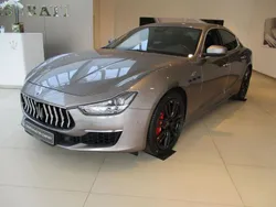 Grau Gebraucht 2021 Maserati Ghibli GT Coupé | 54.950 € (Guter Preis)